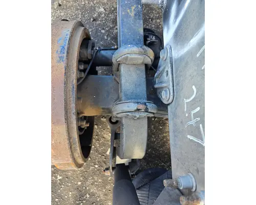 MACK CXU613 Tandem Cutoffs