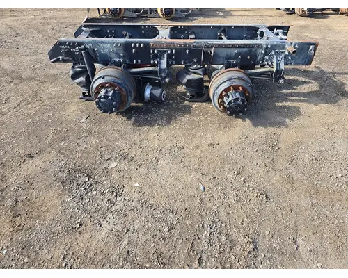 MACK CXU613 Tandem Cutoffs