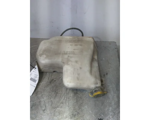 MACK CXU613 WINDSHIELD WASHER RESERVOIR
