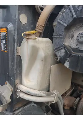 MACK CXU613 WINDSHIELD WASHER RESERVOIR