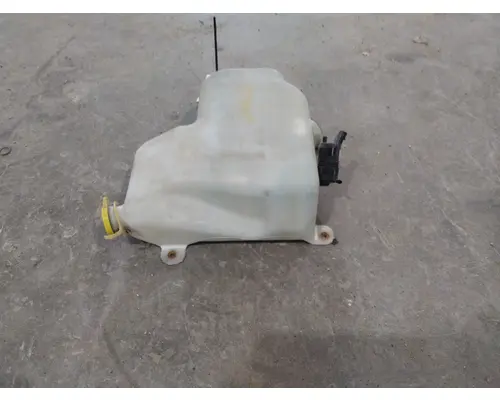 MACK CXU613 WINDSHIELD WASHER RESERVOIR