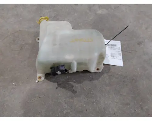 MACK CXU613 WINDSHIELD WASHER RESERVOIR