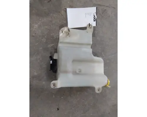 MACK CXU613 WINDSHIELD WASHER RESERVOIR