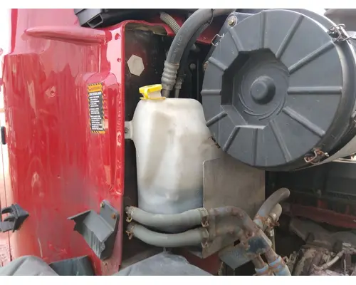 MACK CXU613 WINDSHIELD WASHER RESERVOIR