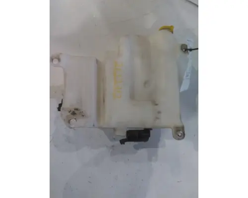 MACK CXU613 WINDSHIELD WASHER RESERVOIR