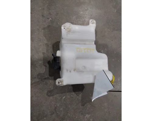 MACK CXU613 WINDSHIELD WASHER RESERVOIR