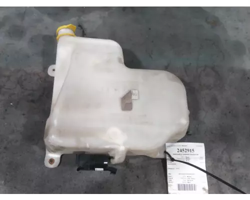 MACK CXU613 WINDSHIELD WASHER RESERVOIR