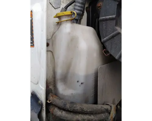 MACK CXU613 WINDSHIELD WASHER RESERVOIR