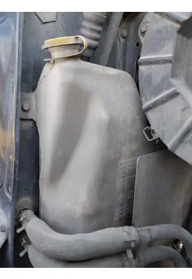 MACK CXU613 WINDSHIELD WASHER RESERVOIR