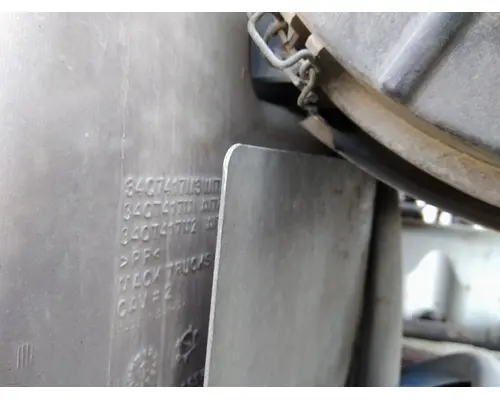 MACK CXU613 WINDSHIELD WASHER RESERVOIR