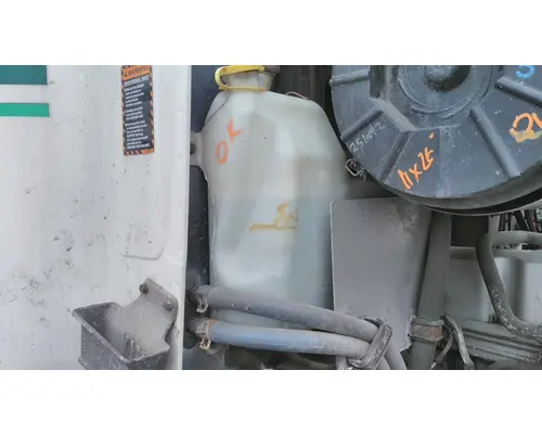 MACK CXU613 WINDSHIELD WASHER RESERVOIR