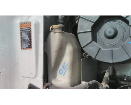 MACK CXU613 WINDSHIELD WASHER RESERVOIR