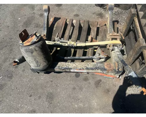 MACK CXU614 Suspension