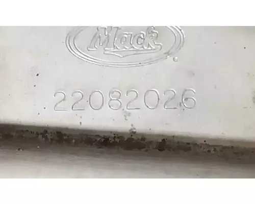 MACK CXU633T Battery BoxTray