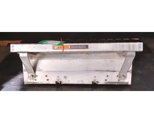 MACK CXU633T Battery Boxes