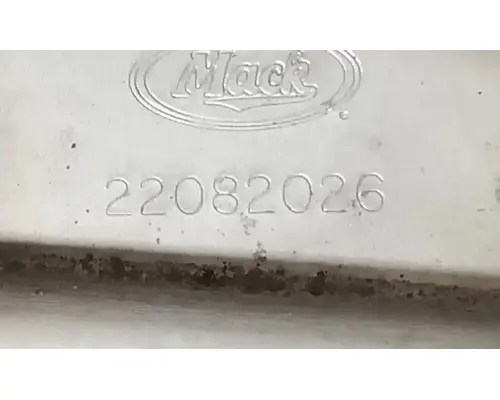 MACK CXU633T Battery Boxes