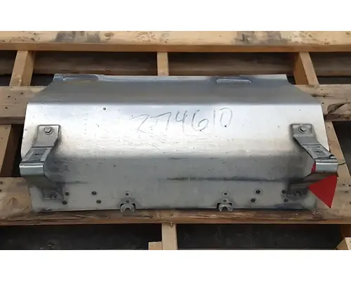 MACK CXU633T Battery Boxes