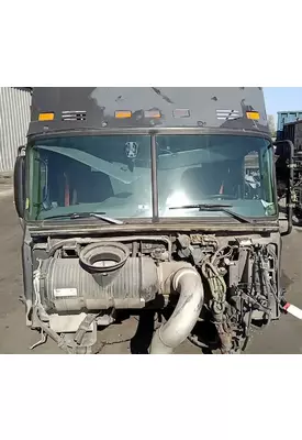 MACK CXU633T Cab Assembly