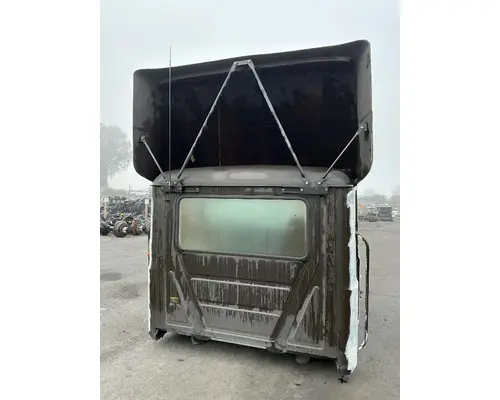 MACK CXU633T Cab Assembly