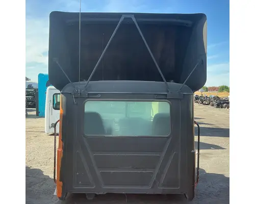MACK CXU633T Cab Assembly