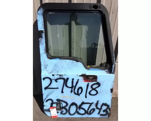 MACK CXU633T Door Assembly, Front