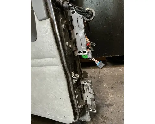MACK CXU633T Door Assembly, Front