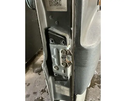 MACK CXU633T Door Assembly, Front
