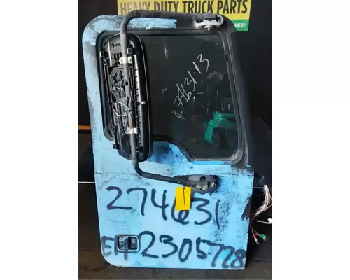 MACK CXU633T Door Assembly, Front