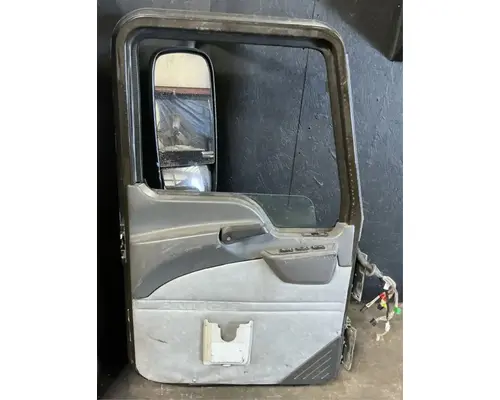 MACK CXU633T Door Assembly, Front