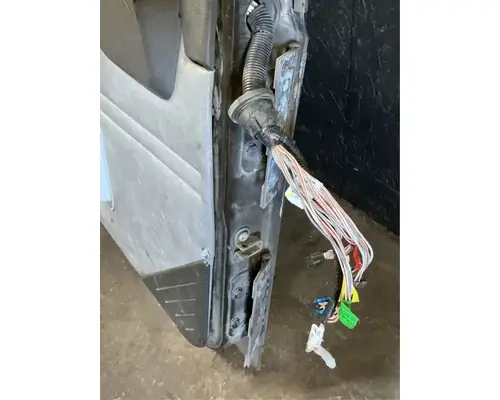 MACK CXU633T Door Assembly, Front