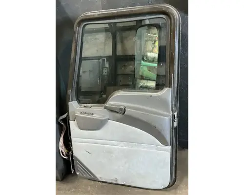 MACK CXU633T Door Assembly, Front