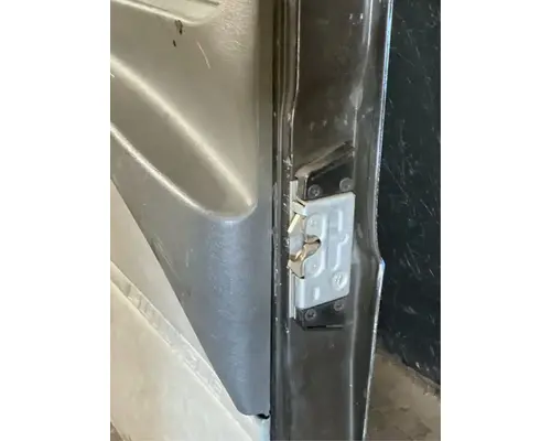 MACK CXU633T Door Assembly, Front