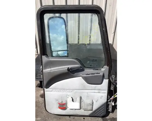 MACK CXU633T Door Assembly, Front
