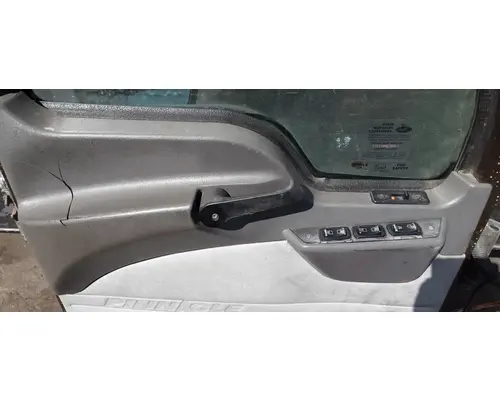 MACK CXU633T Door Assembly, Front