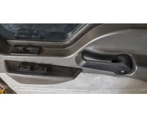 MACK CXU633T Door Assembly, Front