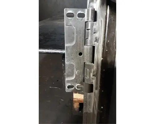 MACK CXU633T Door Assembly, Front