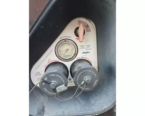 MACK CXU633T Fuel Tank