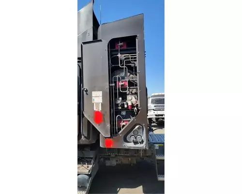 MACK CXU633T Fuel Tank