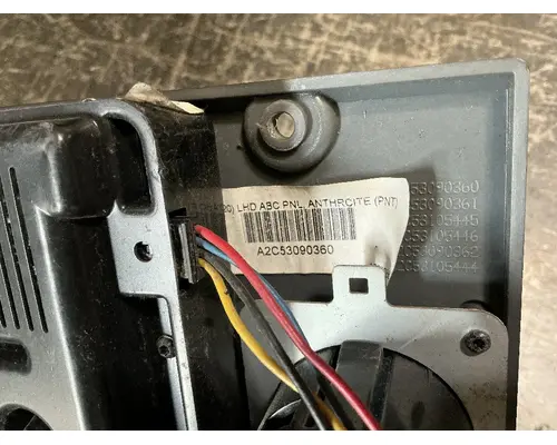 MACK CXU633T Instrument Cluster