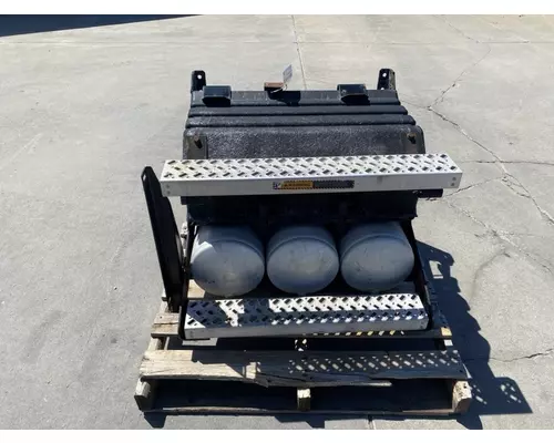 MACK CXU Battery Box