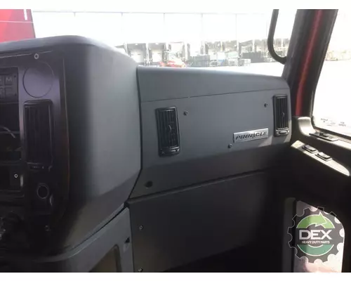 MACK CXU Cab