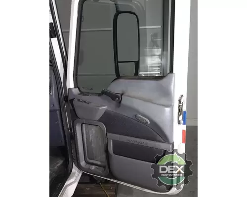 MACK CXU Cab