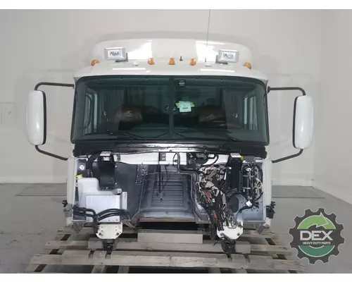 MACK CXU Cab