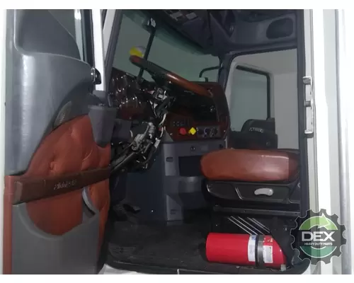 MACK CXU Cab