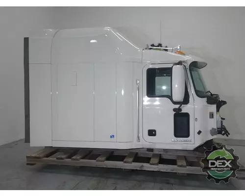 MACK CXU Cab