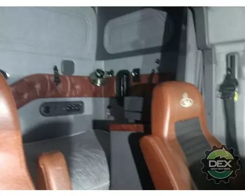 MACK CXU Cab