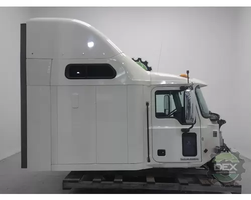 MACK CXU Cab
