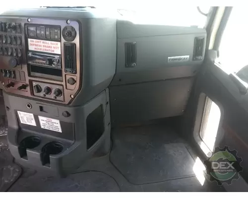 MACK CXU Cab