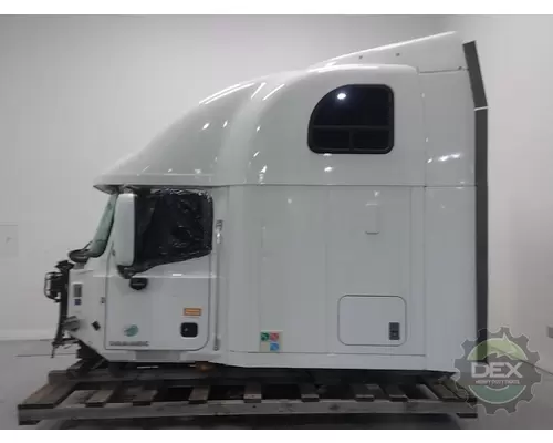 MACK CXU Cab