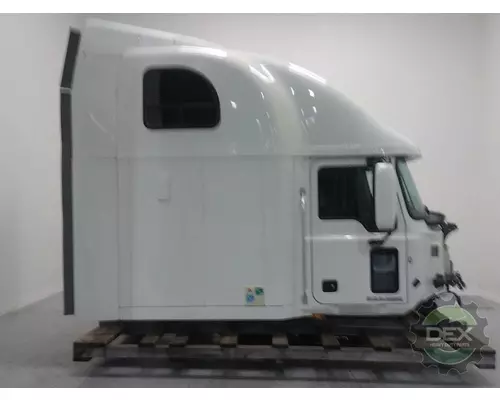 MACK CXU Cab